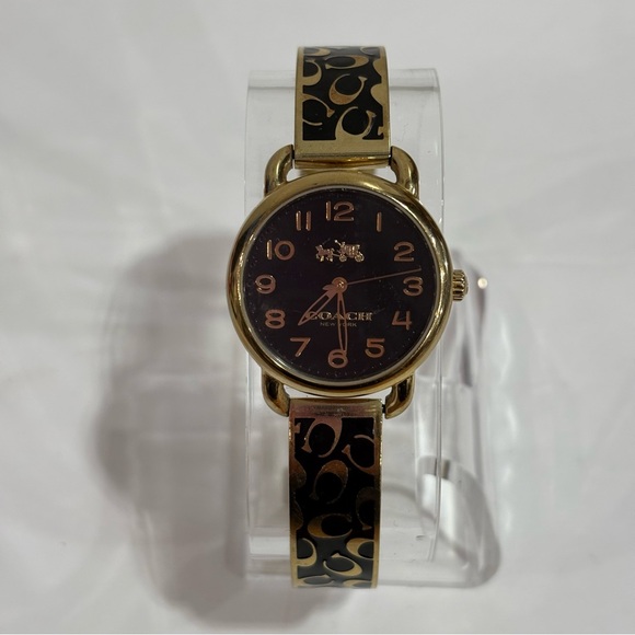 Coach Signature Black & Gold Enamel Bracelet Watch Ladies RARE New Battery Dec24 - Picture 2 of 13